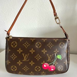 Louis Vuitton Cerise Pochette